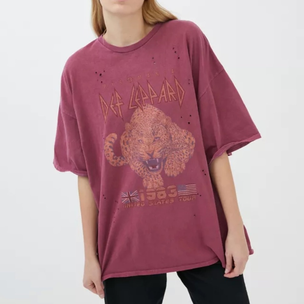 Urban Outfitters Def Leppard oversized tshirt small/medium